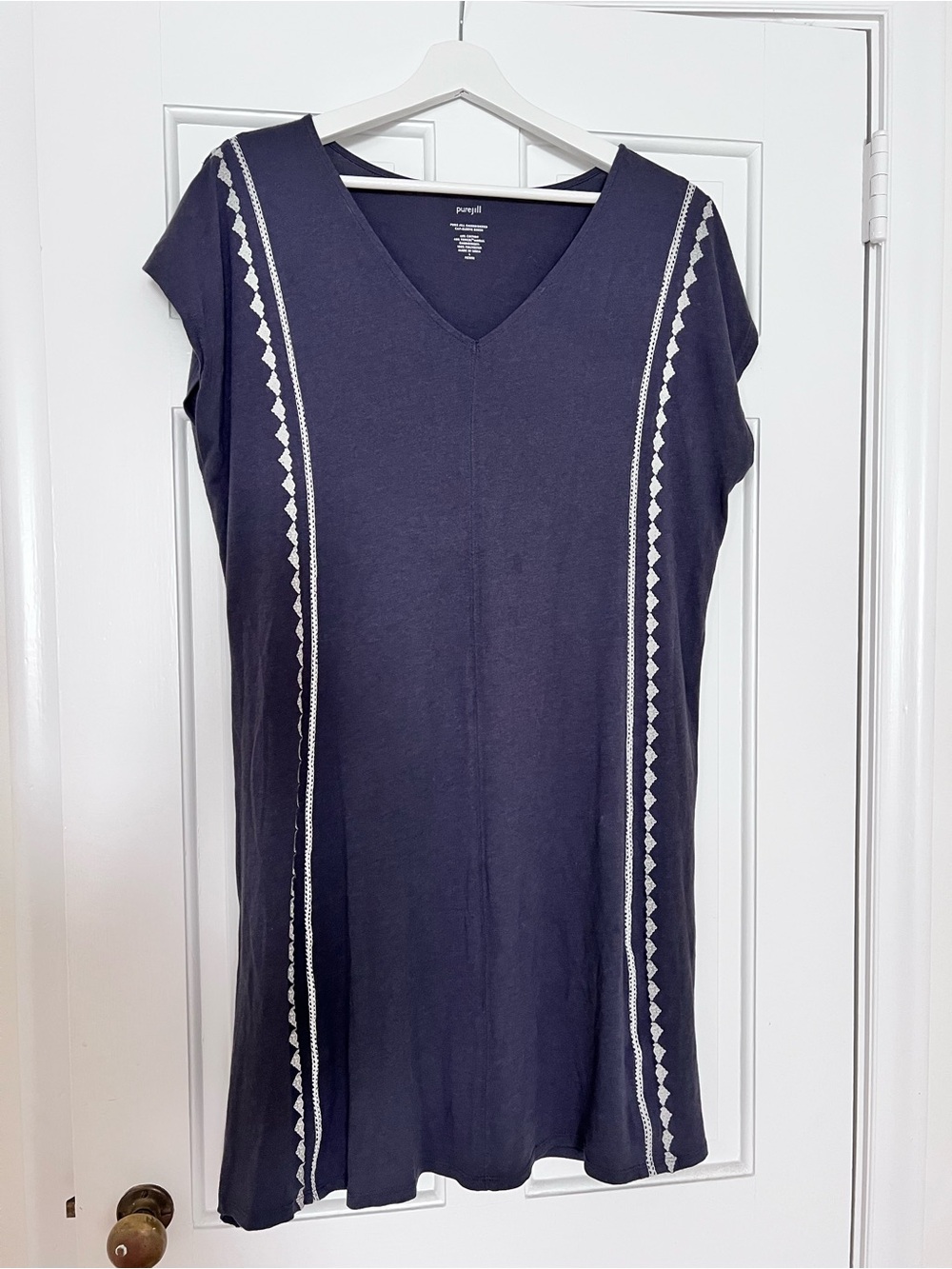 V-Neck Navy Embroidered Shift Dress L Petite